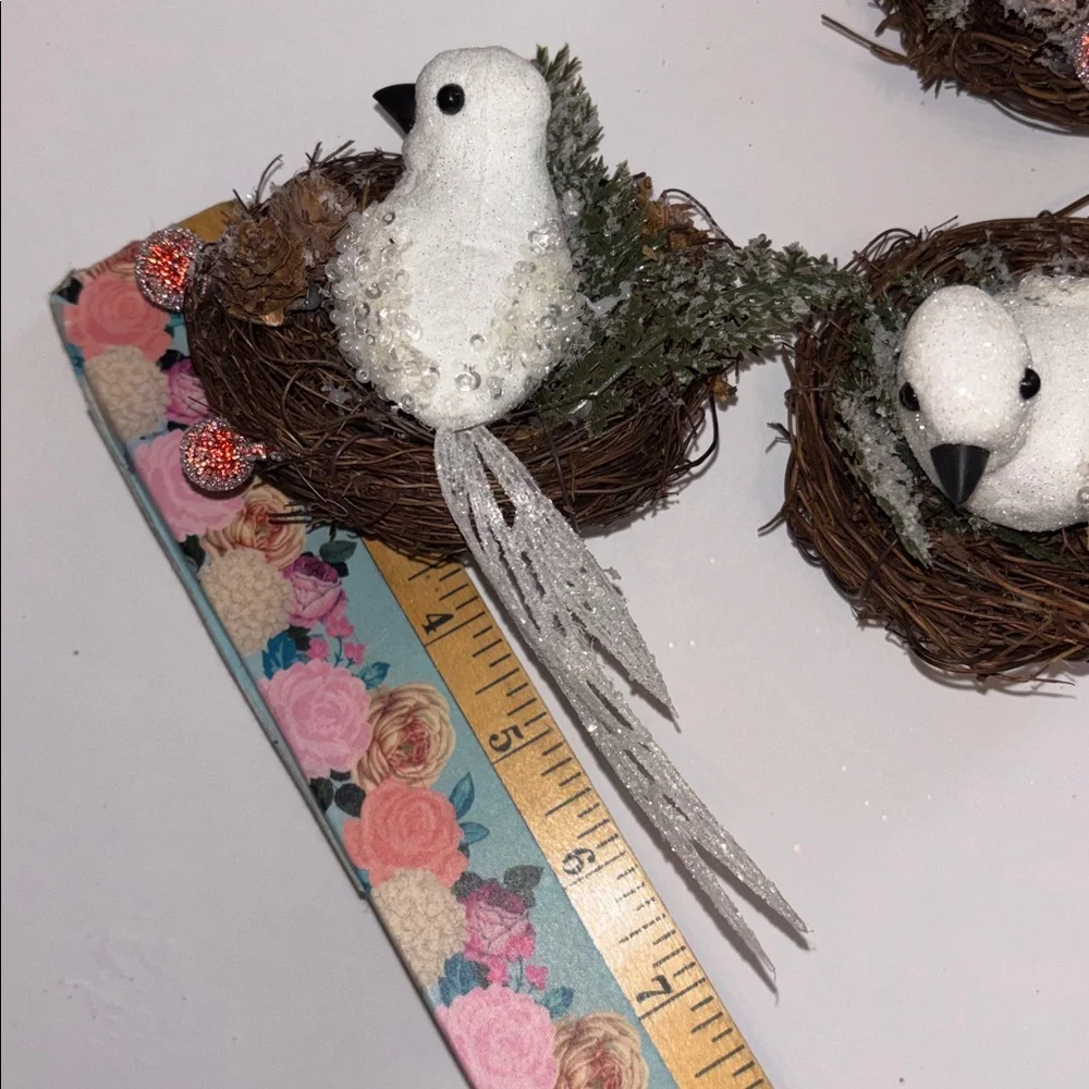 Dove Ornaments in Nest SET OF 13 NEW WHITE DOVE in nest with glitter Tree Clips